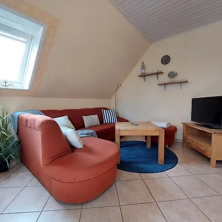 With Balcony In Haus Inselhupfer Nordstrand